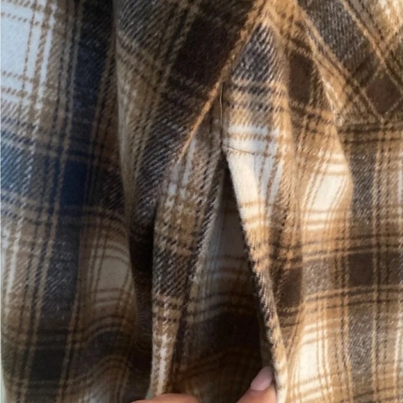 Revolve Plaid Shirt Jacket- S - Picture 4 of 9